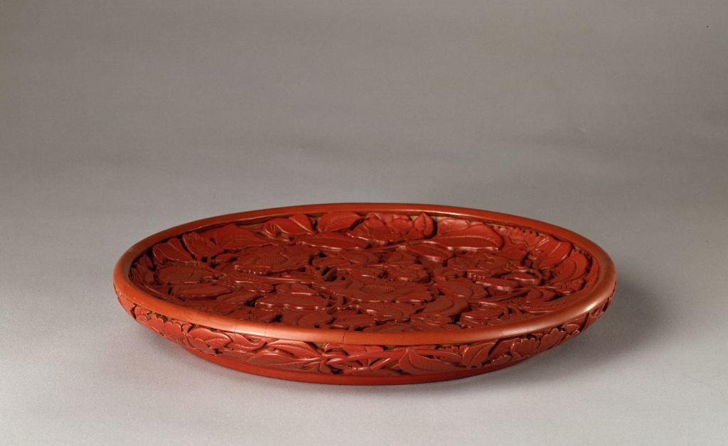 图片[1]-Reddish double-layer camellia disc-China Archive